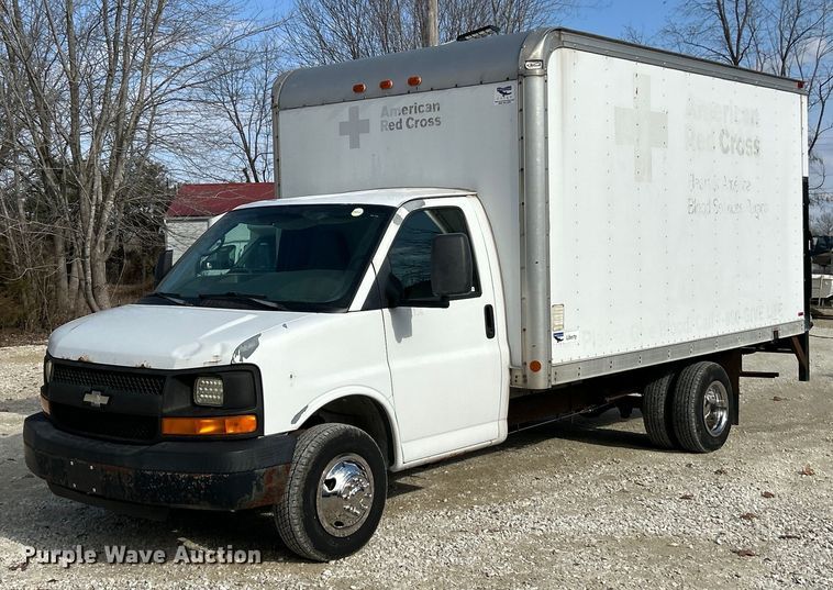 2007 Chevrolet Express 3500 box truck - EK4022