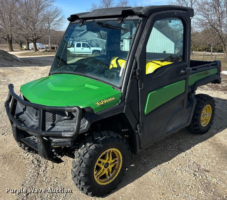 2018 John Deere XUV 835M utility vehicle - MO9172