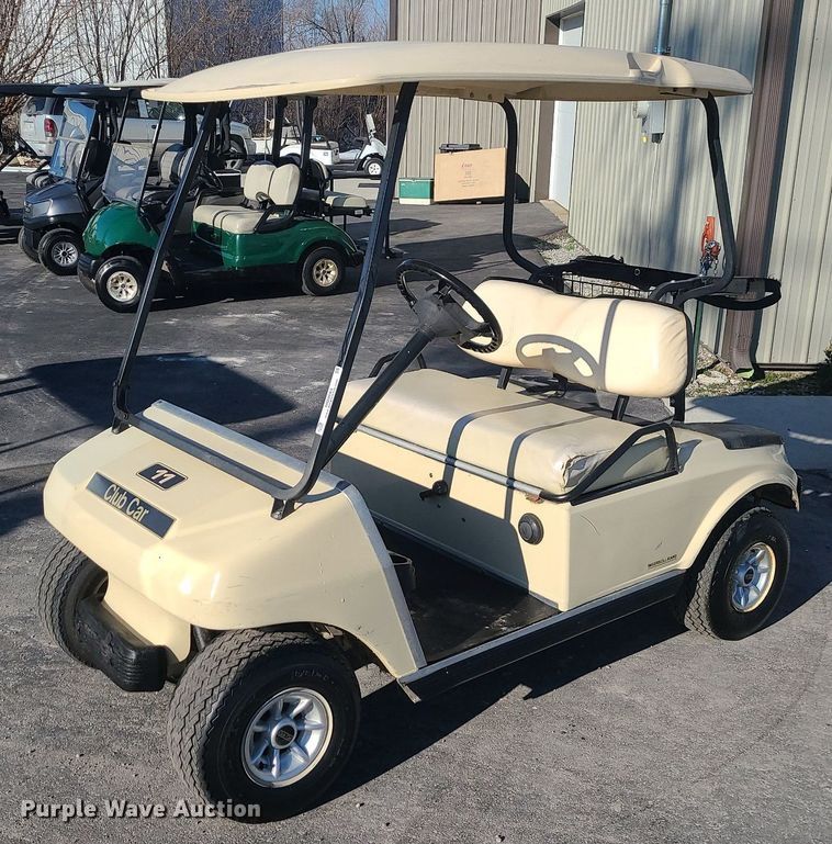 Club Car golf cart - MQ9663