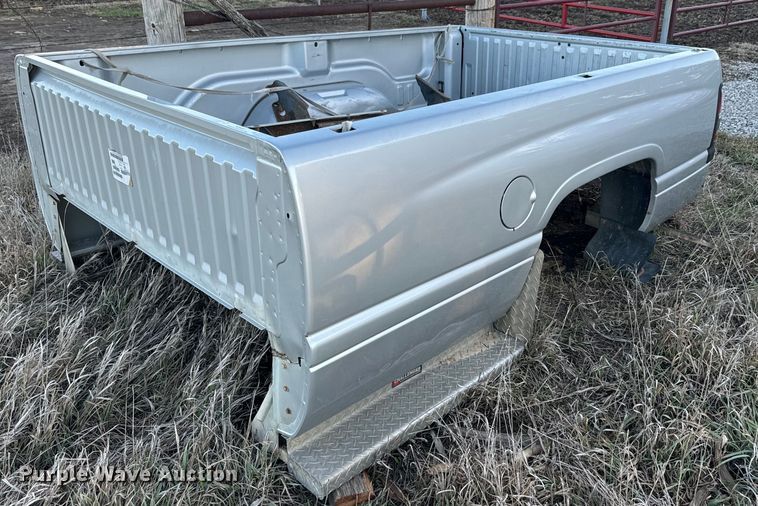 2002 Dodge Ram 2500 pickup bed - NF9301
