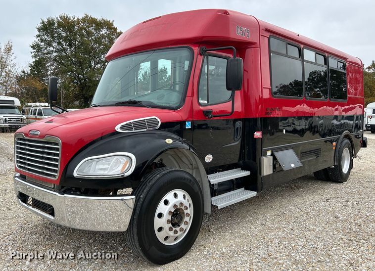 2018 Freightliner M2 shuttle bus - NR9280