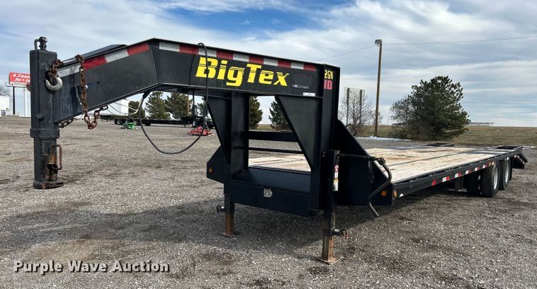 2014 Big Tex 22GN-25BK+5 equipment trailer - OI9546
