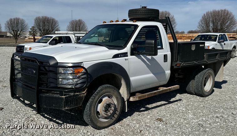 2015 Ford F450 Super Duty  flatbed truck - OJ9484