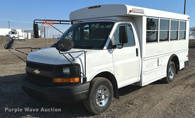 2007 Chevrolet  Express 3500 school bus - OM9788