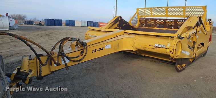 2004 John Deere 1810E scraper - DK0536
