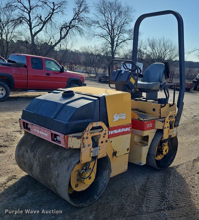 DynaPac CC122 double drum vibratory roller - DK0566