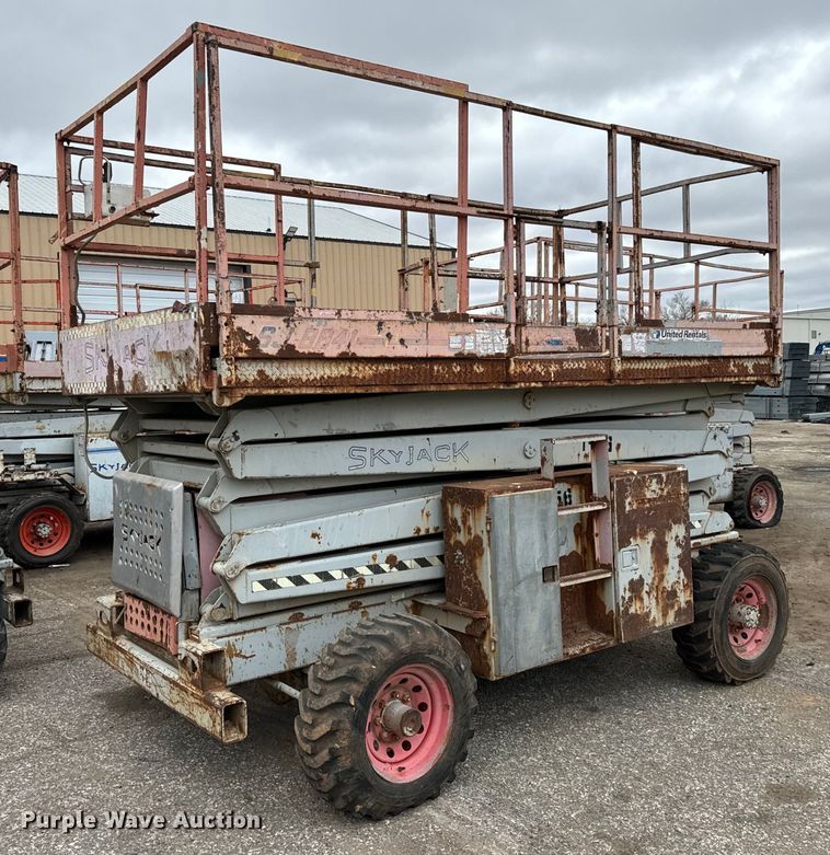 Skyjack SJ8841 scissor lift - DV9856