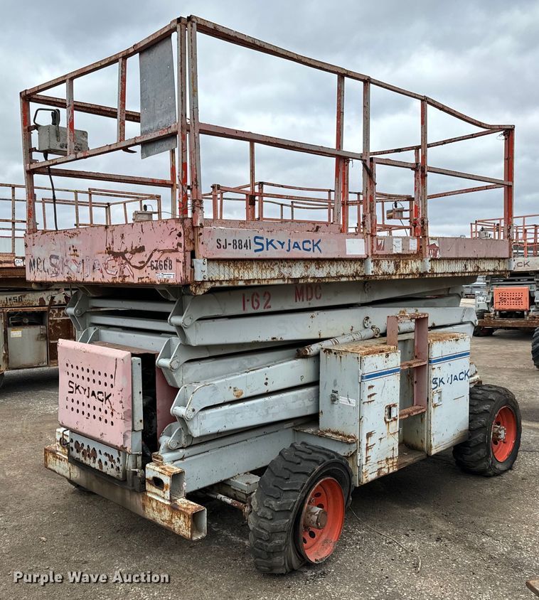 Skyjack SJ8841 scissor lift - DV9857