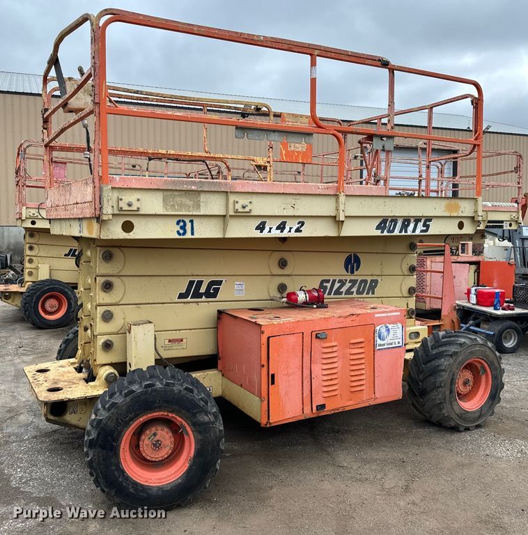 2000 JLG 40RTS scissor lift - DV9862