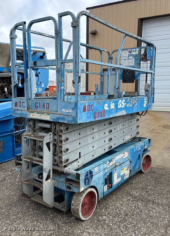 Genie GS-3246 scissor lift - DV9867