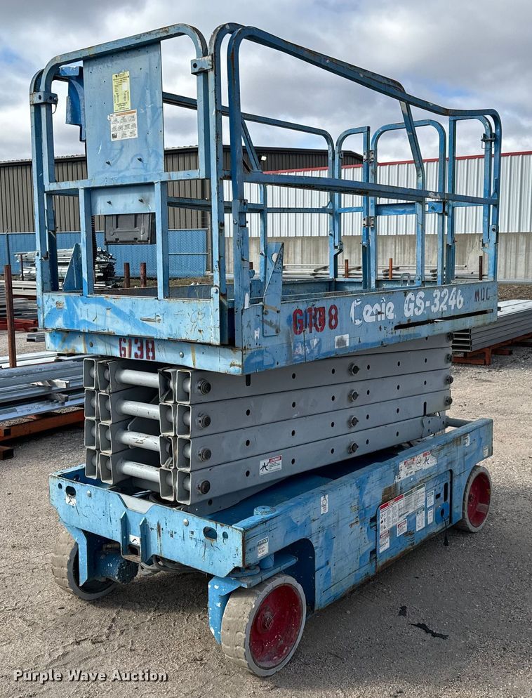Genie GS-3246 scissor lift - DV9868