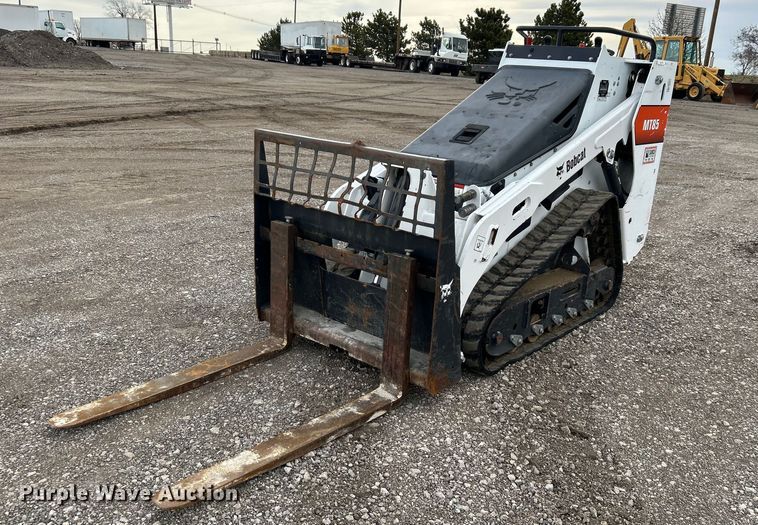 2020 Bobcat MT85 compact utility loader - EG1176