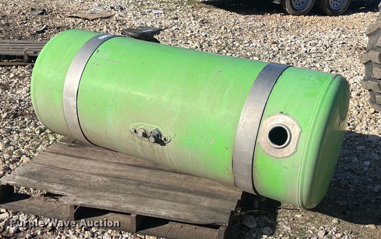 Peterbilt Fuel tank - EI0672