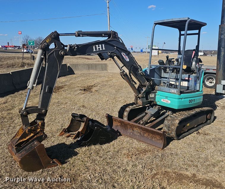 IHI 25V4-F mini excavator - EJ5902