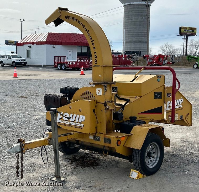 Vermeer BC700XL Wood Chipper or Stump Grinder For Sale | Purple