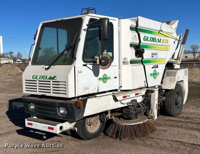 2011 Global MX3 street sweeper truck - EK9984