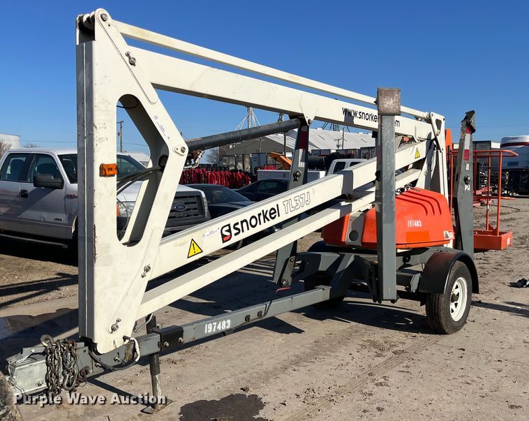 2017 Snorkel TL37J boom lift - JS9990