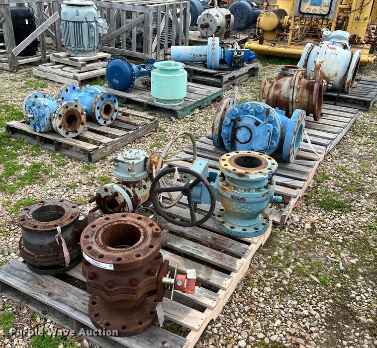 (7) pallets of oilfield equipment - KV9855