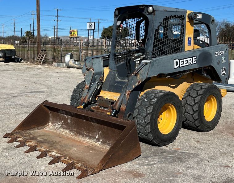 2012 John Deere 328D skid steer loader - KV9869