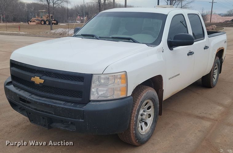 2012 Chevrolet  Silverado 1500 Crew Cab pickup truck - LA9630