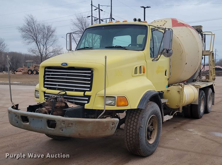 1998 Ford S86 ready mix truck - LA9631
