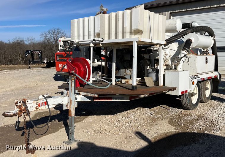 1999 Versa Vac 350 vacuum excavator - LD9972