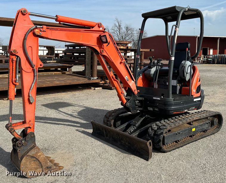 2016 Kubota  U25 mini excavator - LK9736