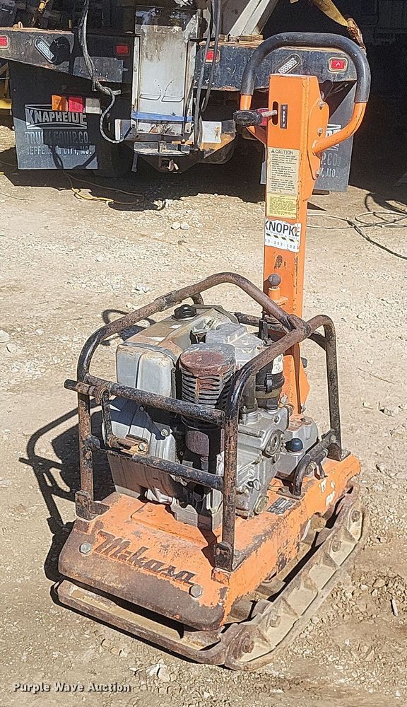 Mikasa MVH 304D compactor - MI9963