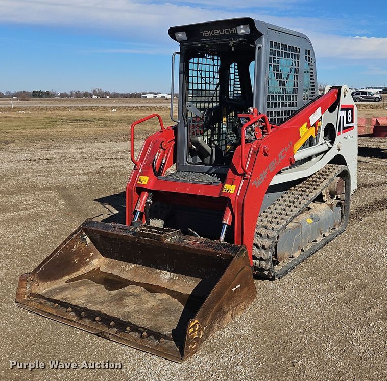 2019 Takeuchi TL8 tracked skid steer loader - NZ9152