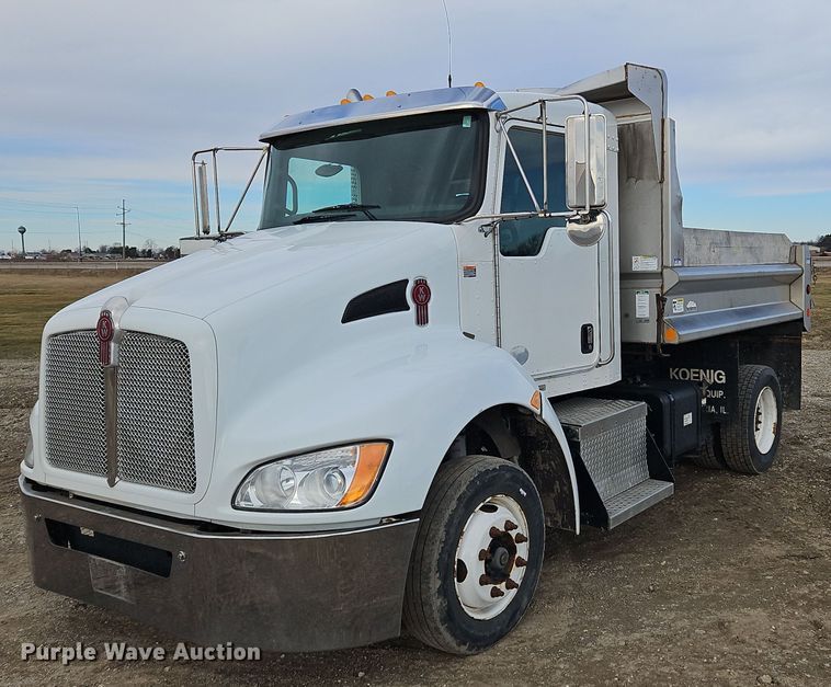 2012 Kenworth  T270 dump truck - NZ9153