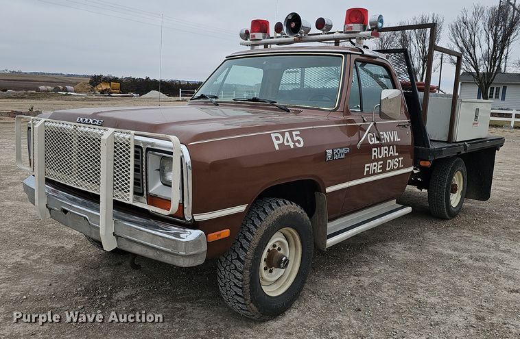 1984 Dodge W-350 brush fire truck - DK0567