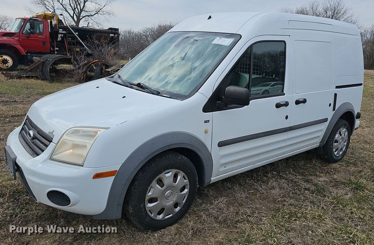 2013 Ford Transit Connect XLT van - DM1527