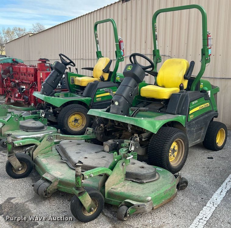 2017 John Deere 1550 TerrainCut  ZTR lawn mower - EG0199