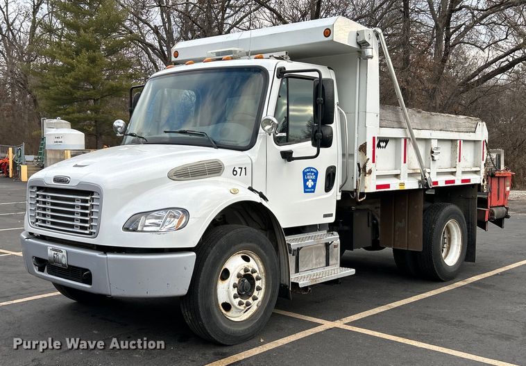 2010 Freightliner Business Class M2 dump truck - EK4083