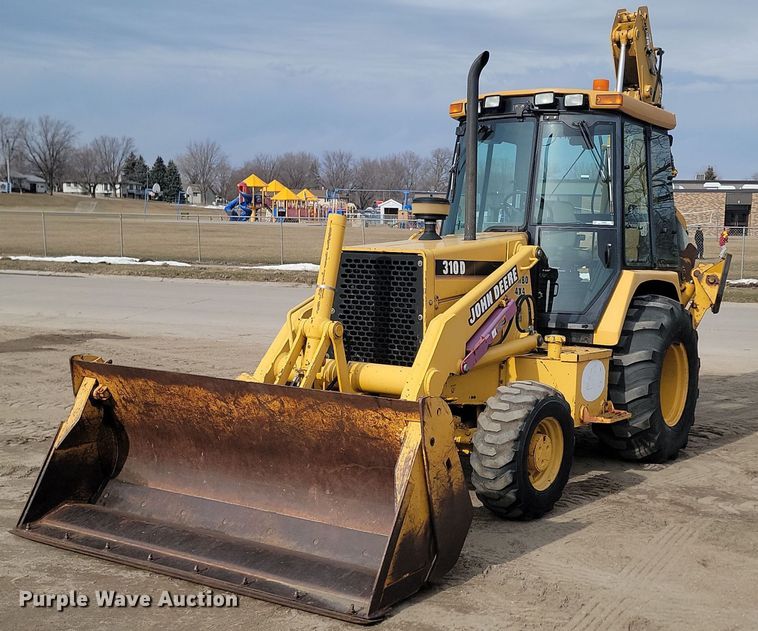 1995 John Deere 310D backhoe - LA9665