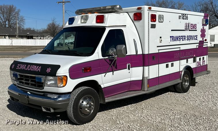 1996 Ford F350 ambulance - NJ9368