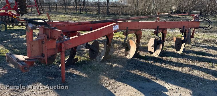 Case  five bottom plow - DQ6324