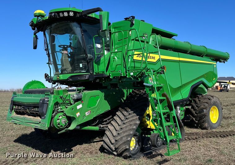 2022 John Deere X9 1100 Signature Edition RWA combine - DQ6723