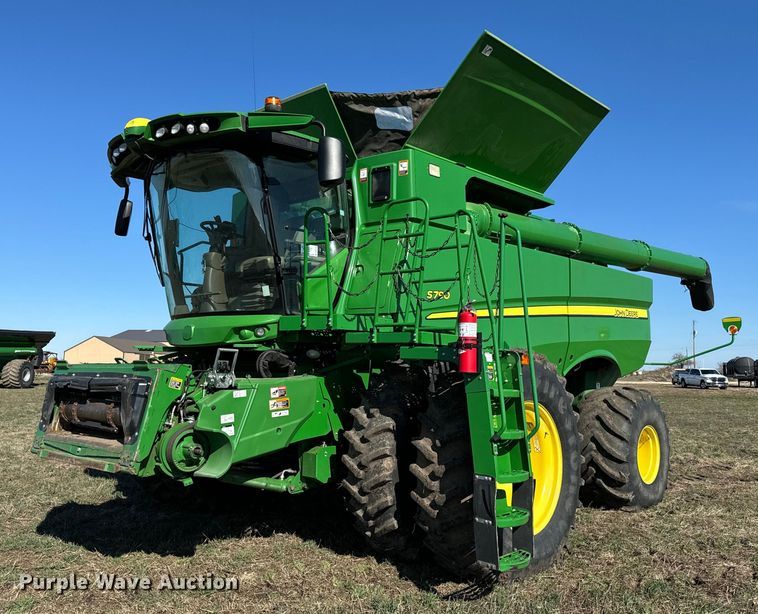 2018 John Deere S790 combine - DQ6739