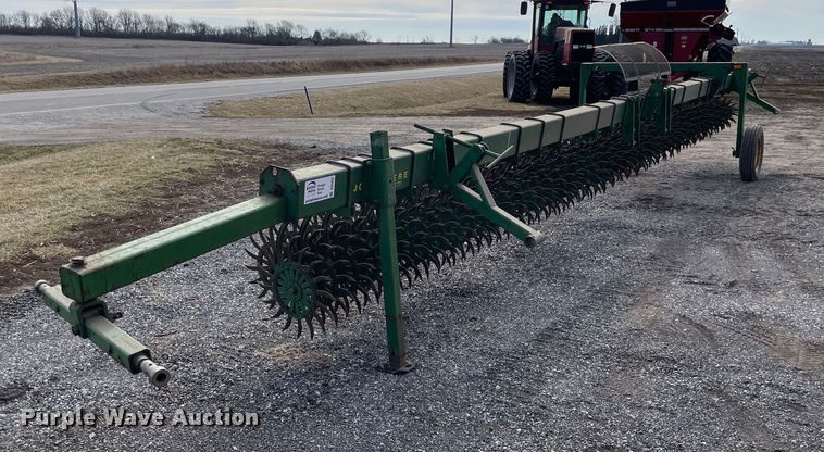 John Deere  400 rotary hoe - DS5452