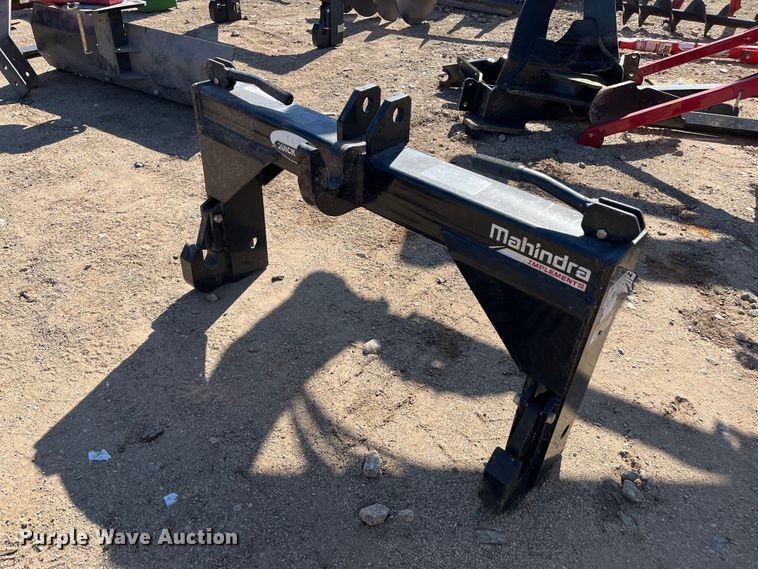 Mahindra  three point quick attach hitch - EI0654