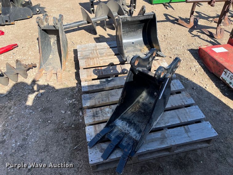 Backhoe bucket - EI0663