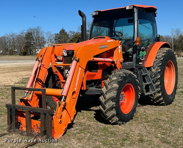 Kubota M126GX MFWD tractor - EJ0260