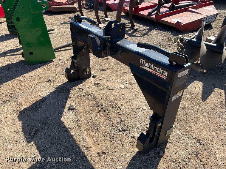 Mahindra  three point quick attach - JS9995