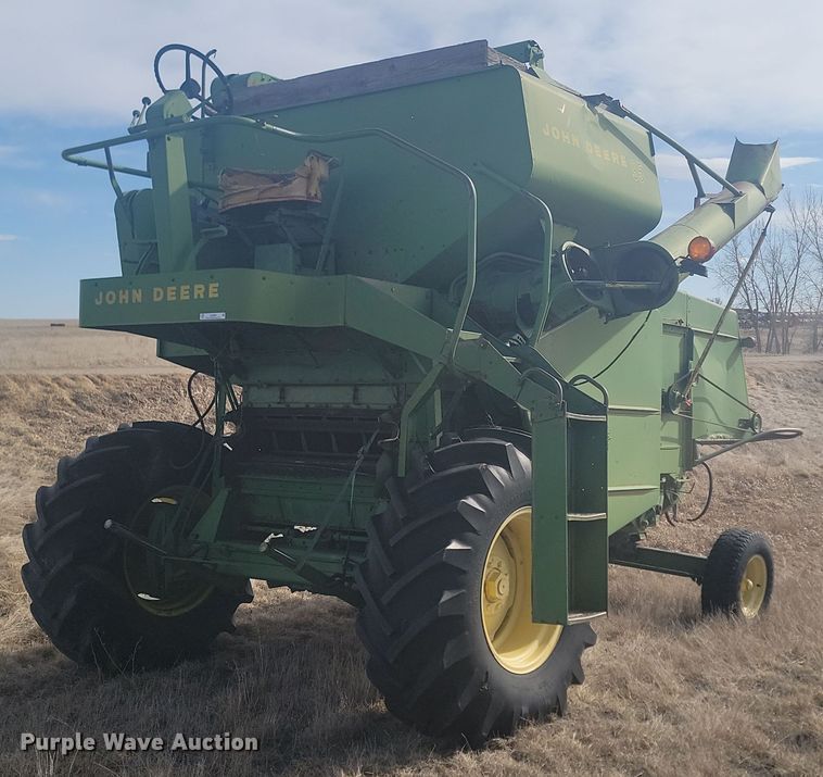 John Deere  95 combine - LA9690