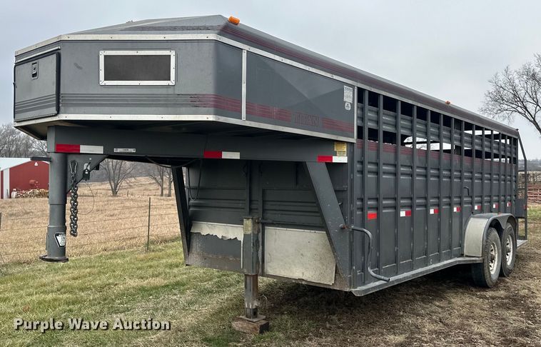 1995 Titan  livestock trailer - LH9038