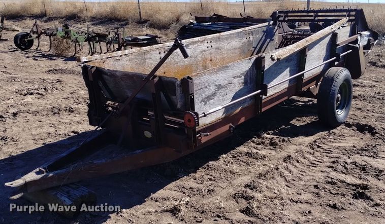 Farmhand 6025 manure spreader - LN9941
