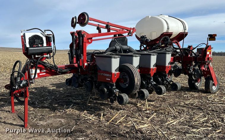 Case IH Early Riser 1250 planter - NJ9351