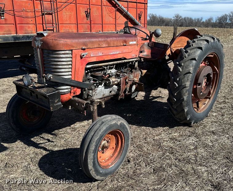1959 Massey Ferguson 65 tractor - NJ9357
