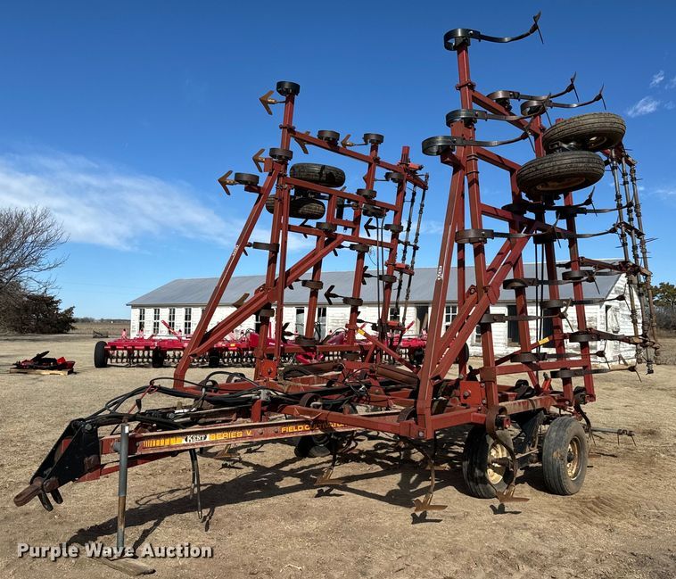 Kent  Series V field cultivator - NU9464